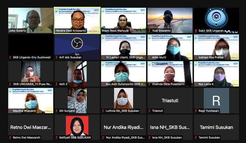 Dosen Unnes Latih Pamong Belajar Menyusun Desain Pengembangan Pendidikan Nonformal