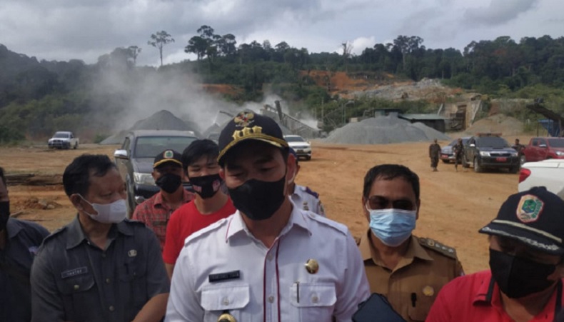 Didatangi DPR, Bupati Kapuas Hulu Usul Pembangunan Jalan Baru di Perbatasan Malaysia