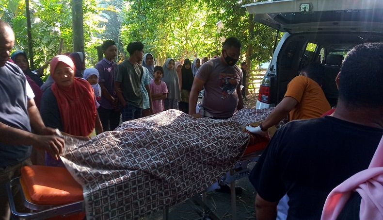 Mayat Perempuan Ditemukan Mengapung di Belakang SMA 1 Bandar Baru