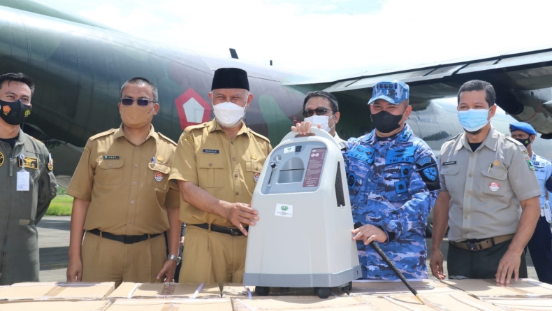 Panglima TNI Bantu 50 Unit Konsentrator Oksigen untuk Penanganan Covid-19 di Sumbar