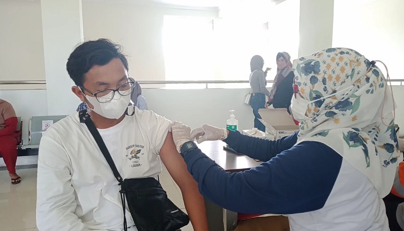 Bangka Tengah Lanjutkan Kegiatan Vaksinasi Covid-19