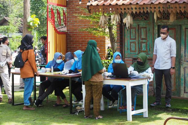 Pengusaha di Gunungkidul Terus Dorong Gerakan Vaksinasi Massal