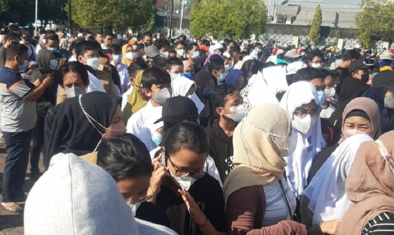 Ribuan Pelajar SMP di Surabaya Antusias Ikuti Vaksinasi Covid-19 Dosis Kedua 