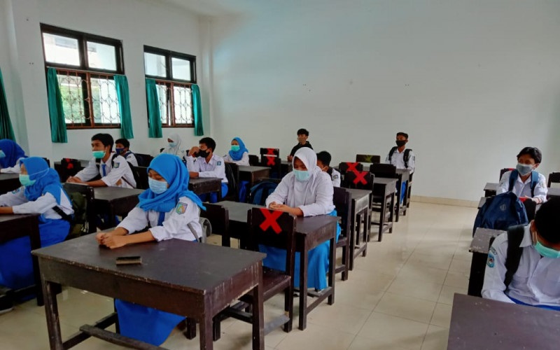 Minta Disdik Siapkan Skenario PTM, Wali Kota Mataram: Jangan Sampai Buka-Tutup