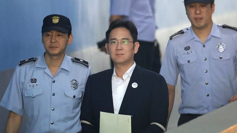 Jalani 7 Bulan Hukuman Penjara, Bos Samsung Bebas Bersyarat