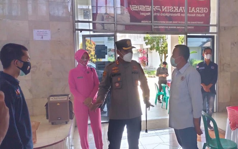 Ratusan Wartawan di Lubuklinggau dan Keluarga Jalani Vaksinasi 