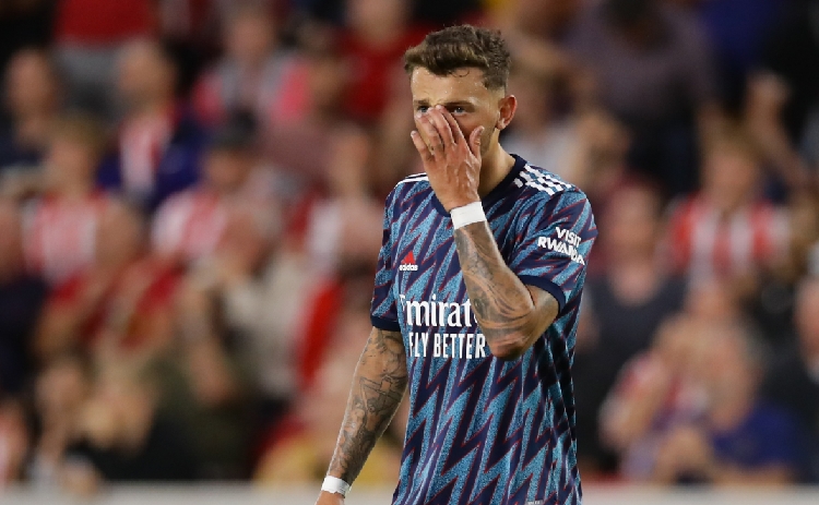 Ben White Dibully usai Arsenal Dikalahkan Brentford, Netizen Bawa-Bawa Raphael Varane