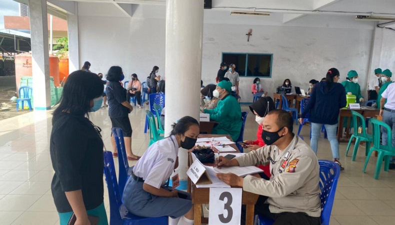 Polres Singkawang dan Yayasan Budha Tzu Chi Gelar Vaksinasi Merdeka