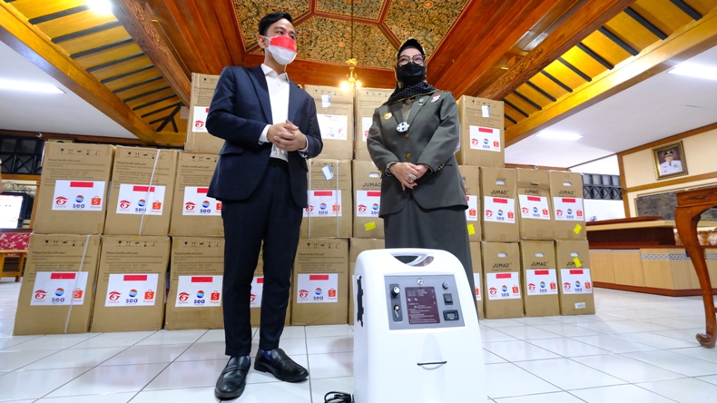Gibran Bantu Alat Produksi Oksigen Portabel untuk Wilayah di Soloraya 
