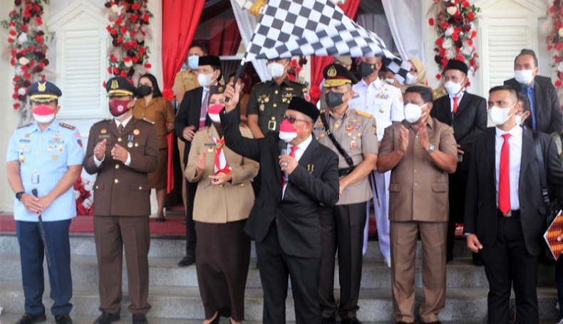 Gubernur Maluku Salurkan 3.000 Paket Bantuan dari Jokowi untuk Ambon dan Aru
