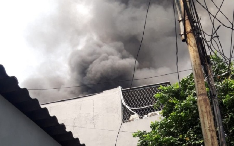 Kebakaran Hanguskan 3 Home Industry di Tambora, Kerugian Capai Rp2,8 Miliar