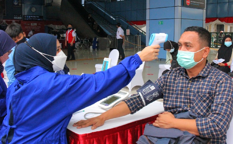 Mudahkan Pelanggan, PT KAI Buka Layanan Vaksinasi Covid-19 di Stasiun