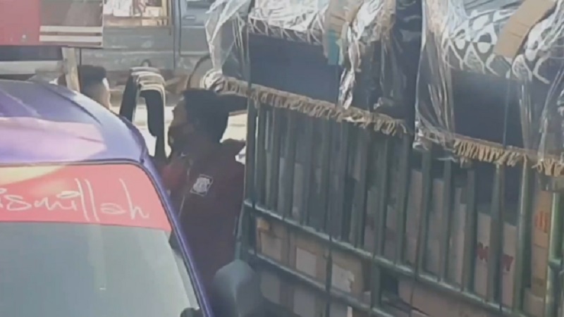 Jadi Calo Tiket Kapal Feri, Oknum Polisi di Situbondo Dihukum Penurunan Pangkat 