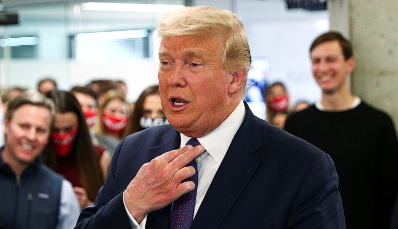 Trump Minta Akun Twitter yang Ditangguhkan sejak Januari Dibuka Kembali