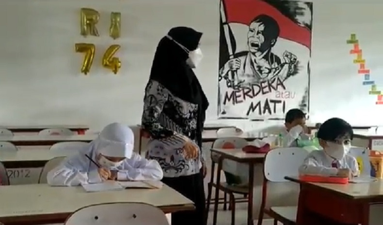 Belajar Tatap Muka di Kalbar Dimulai, Satgas Covid-19 Pantau Prokes Sekolah