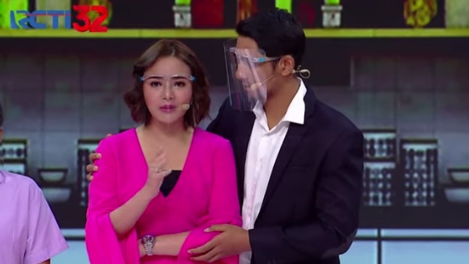 Rayakan HUT Ke-32 RCTI, Andin Cantik Pakai Jam Tangan Seharga Rp332 Juta dan Aldebaran Tampan dengan Jas Hitam 
