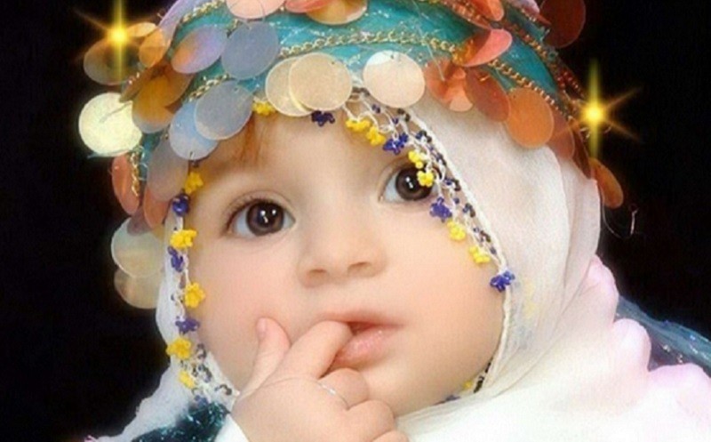 Kumpulan Nama Panjang Bayi Perempuan Menurut Al Quran Lengkap dengan Artinya