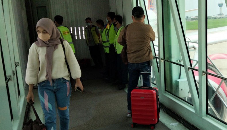 Batik Air Mendarat Darurat di Kualanamu Ditumpangi Kepala BNPB dan Bupati Aceh Besar