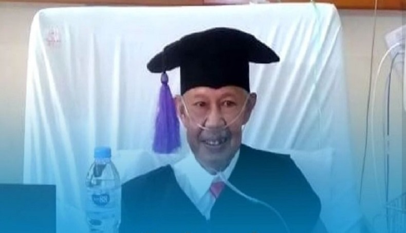 Viral, Dosen Unpad Hadiri Sidang Mahasiswa dengan Hidung Terpasang Selang Oksigen