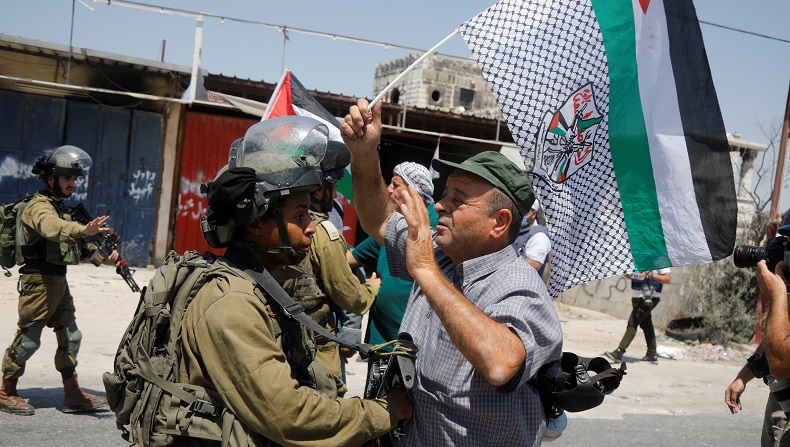 Para Pemukim Israel Serang Desa Palestina, Lempar Batu dan Lukai Remaja