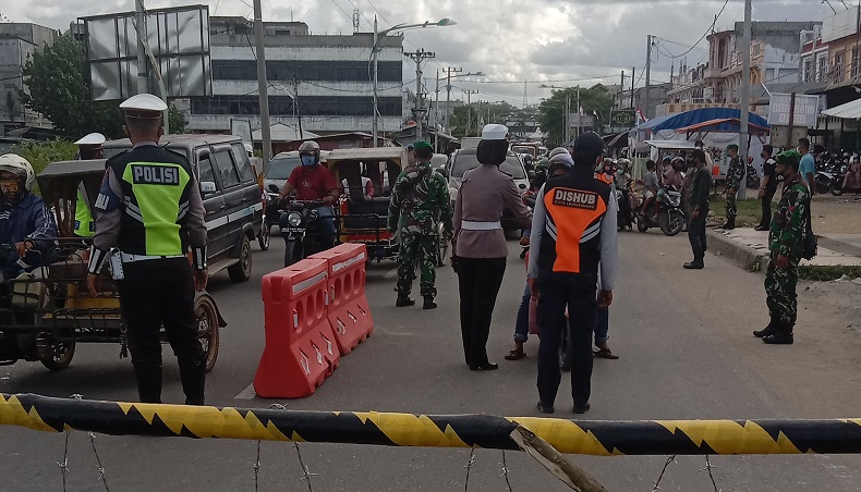 Penyekatan Zona Merah Lhokseumawe, Warga Dipaksa Putar Arah atau Vaksin di Tempat 