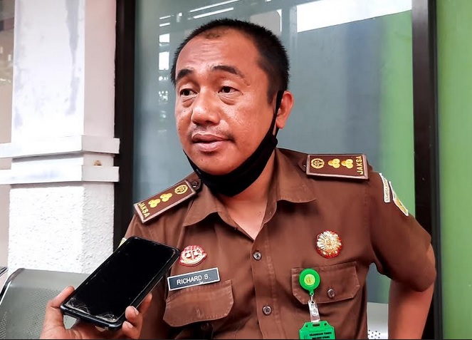 Mahasiswa Morotai Minta Kejati Malut Ambil Alih Kasus Korupsi Bumdes