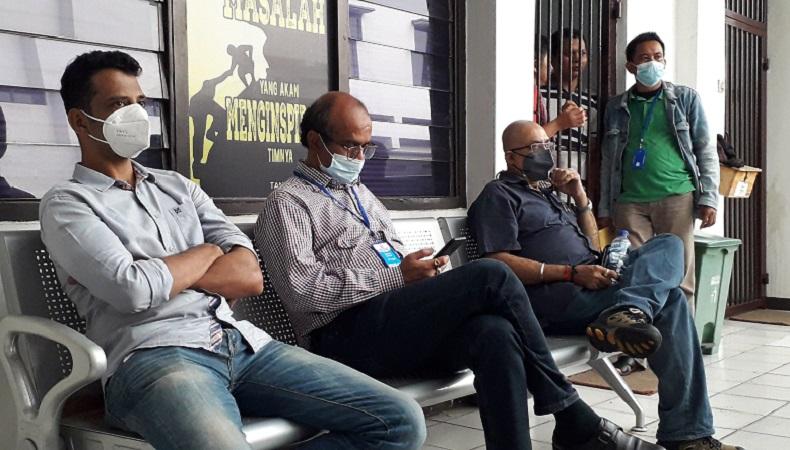  7 WNA India Terancam 1 Tahun Penjara akibat Kabur dari Karantina Kesehatan Bandara Soetta