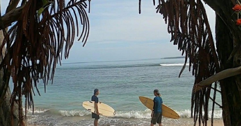 Surfing Termasuk Olahraga Ekstrem Nggak Sih?
