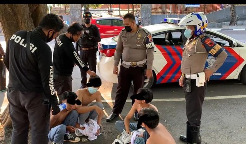 Aksi Tawuran Puluhan Pelajar SMK Pecah di Kota Semarang, 1 Luka Sabetan Senjata Tajam