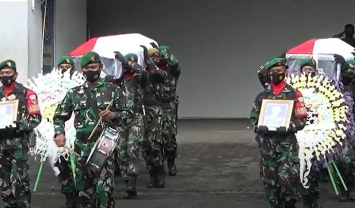 Pemakaman Praka Dirhamsyah Korban Serangan KKB Diwarnai Isak Tangis Keluarga