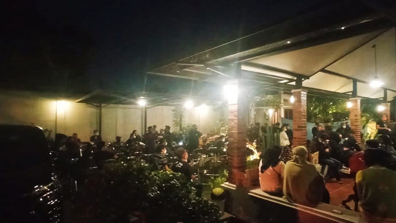 Awan Duka Selimuti Rumah Almarhum Ebenz Burgerkill di Gumuruh Kota Bandung