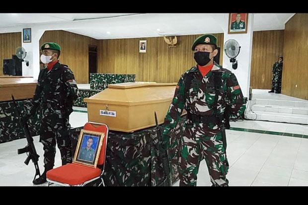 Jenazah Serda Amrosius Korban Kebrutalan KKB Papua Diterbangkan ke Sintang