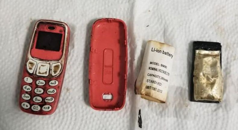 Ada-Ada Saja, Pria Ini Sengaja Telan Ponsel Nokia Lawas 