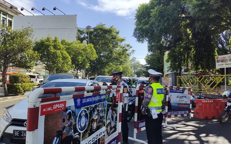 Penyekatan Jalan Dalam Kota Bandarlampung Dibuka Kembali usai PPKM Turun Level
