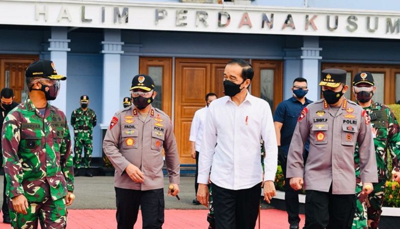  Bertolak ke Jawa Timur, Jokowi Tinjau Vaksinasi hingga Resmikan Bendungan