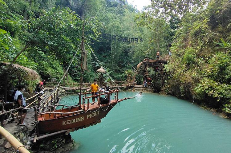 Kulonprogo Uji Coba Pembukaan 31 Destinasi Wisata, Sinyal Internet Sulitkan Scan QR Code