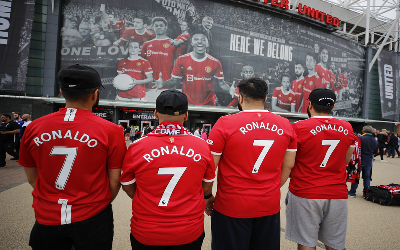 Penjualan Jersey Cristiano Ronaldo Kalahkan Lionel Messi, Tembus Rp3,68 Triliun