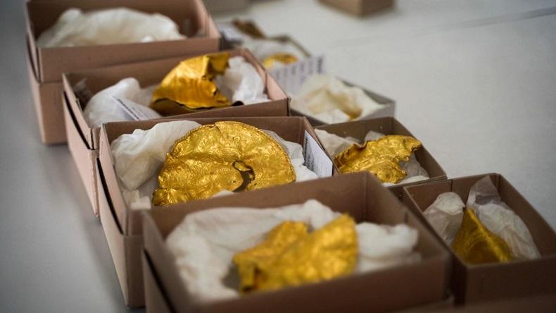 Harta Karun Ditemukan di Denmark, Berisi 1 Kilogram Emas dari Abad ke-6 Masehi