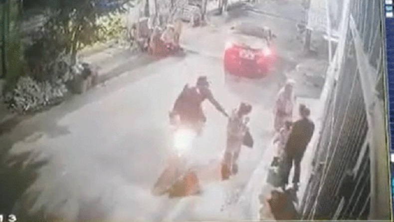 Ibu Penjual Kue di Makassar Dijambret, Uang Rp30 Juta Raib