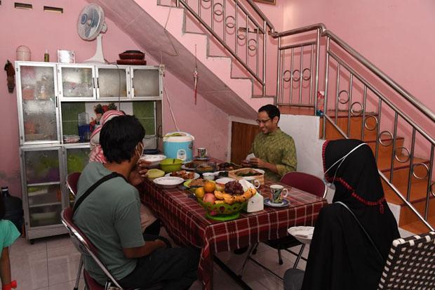  Mendikbud Nadiem Makarim Bermalam di Rumah Seorang Guru di Jogja untuk Belajar 