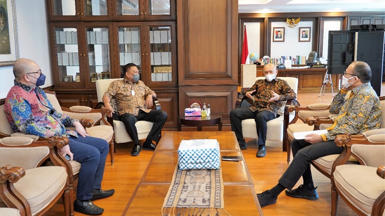 Dukung Gebrakan Gubernur Olly, Kemenkop UKM Siapkan Program Khusus Koperasi Nelayan di Sulut