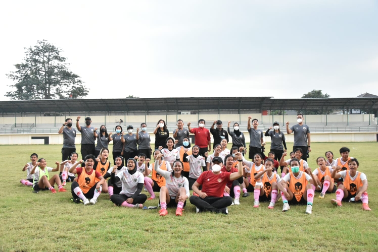 Uji Coba Timnas Putri Jelang Kualifikasi Piala Asia: Zahra Muzdalifah Dkk Diimbangi PON Jabar
