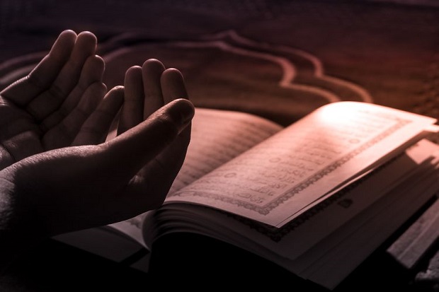 10 Contoh Idgham Mimi di Dalam Al Quran Lengkap Penjelasan dan Cara Bacanya