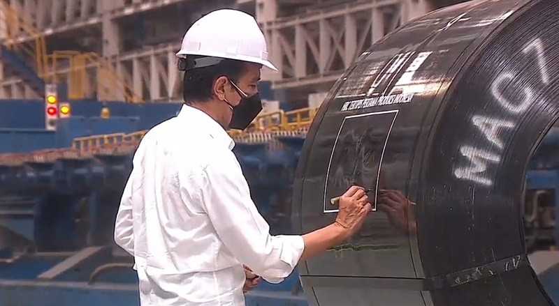 Jokowi Resmikan Pabrik Baja Baru Krakatau Steel 