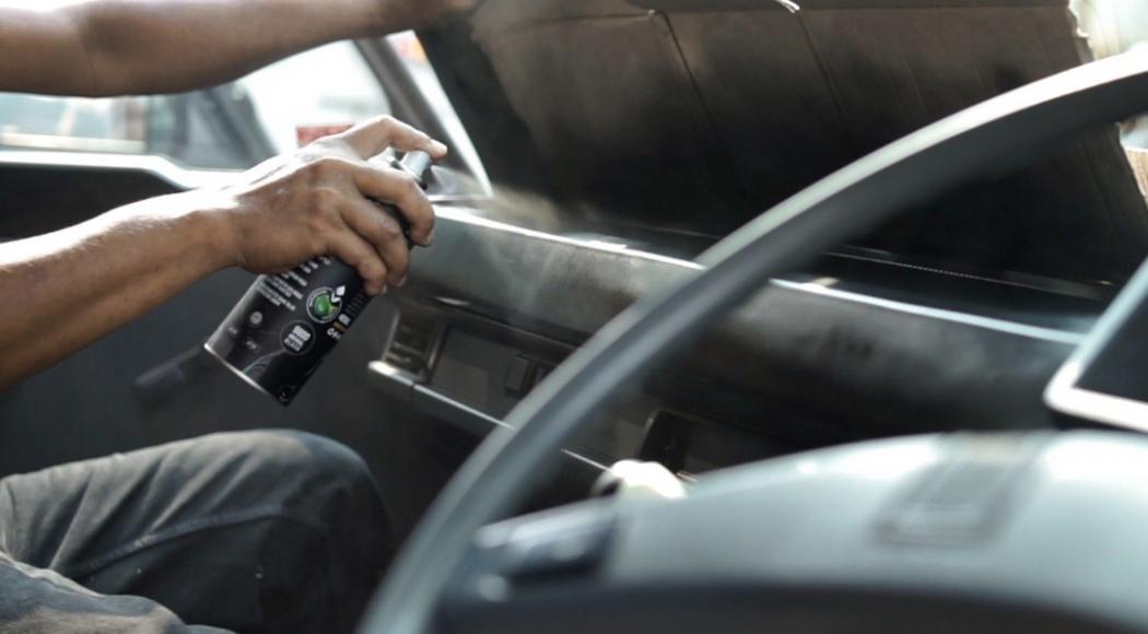 Dashboard Mobil Kusam dan Retak, Ini Perawatan Harus Dilakukan 