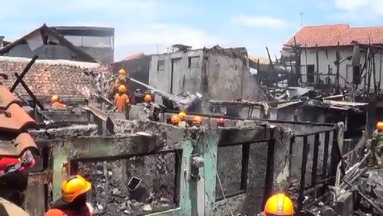 10 Rumah di Kawasan Padat Penduduk Kebonwaru Bandung Ludes Terbakar