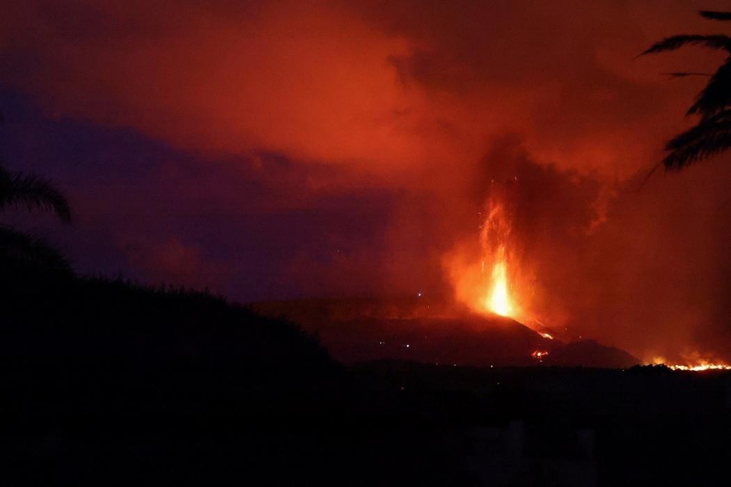 Lahar Gunung Berapi Hancurkan Ratusan Rumah dan Sekolah di Pulau Canary