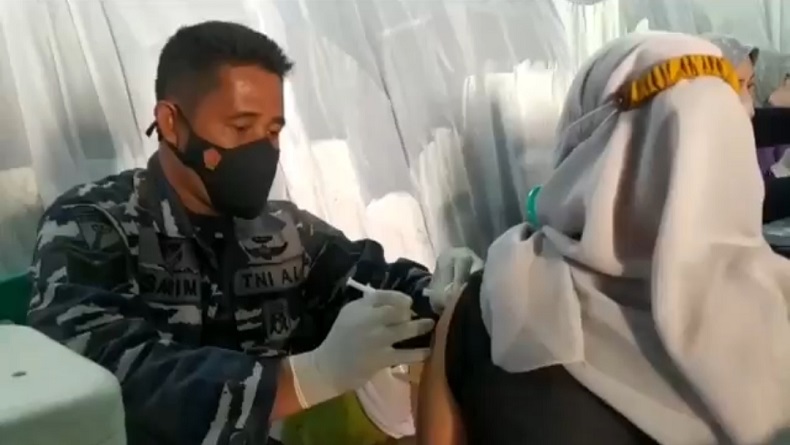 Capaian Vaksinasi di Cianjur Masih Rendah, TNI AL Gelar Serbuan Vaksin