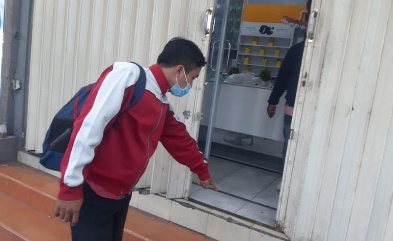 Toko Ponsel di Gresik Dibobol Maling, Ratusan HP Senilai Rp1 Miliar Raib  