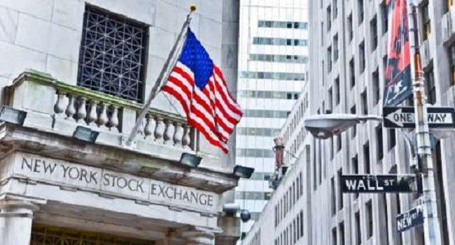 Ditopang Emiten Blue Chip, Wall Street Akhir Pekan Ditutup Menguat 